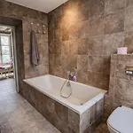 Le Manoir De Saint-ouen Avec Piscine Chauffee Interieure Feriegård Saint-Ouen-de-la-Cour