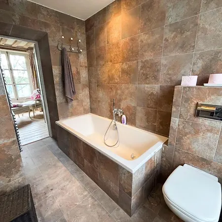 Farm stay Manoir Avec Piscine Interieure Chauffee Saint-Ouen-de-la-Cour