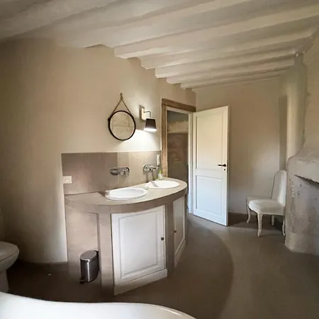 Farm stay Manoir Avec Piscine Interieure Chauffee