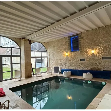 Farm stay Manoir Avec Piscine Interieure Chauffee *