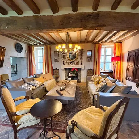 Manoir Avec Piscine Interieure Chauffee Farm stay *