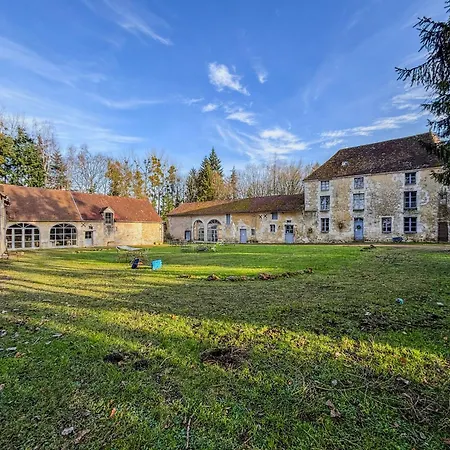 Manoir Avec Piscine Interieure Chauffee Farm stay *