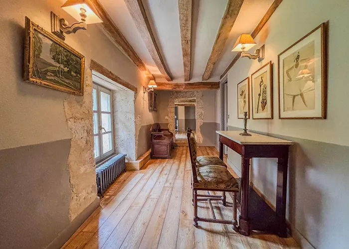 Farm stay Le Manoir De Saint-ouen Avec Piscine Chauffee Interieure Saint-Ouen-de-la-Cour