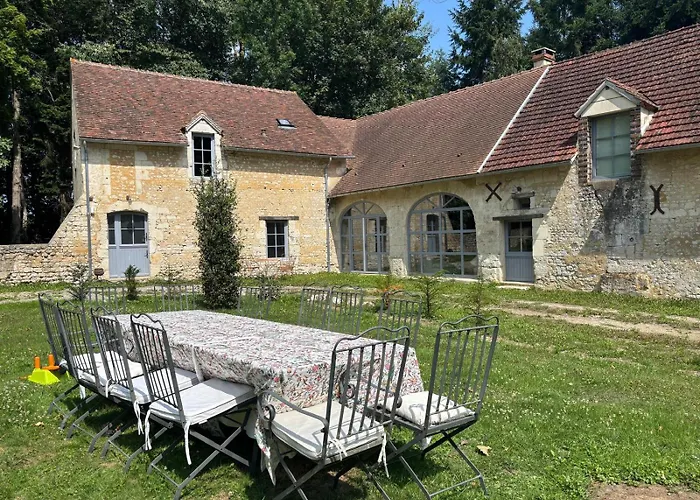 Çiftlik konaklama Le Manoir De Saint-ouen Avec Piscine Chauffee Interieure *