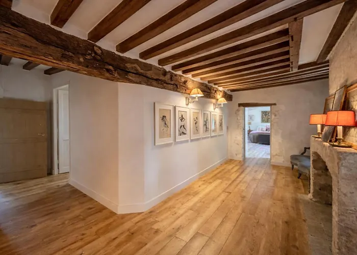 Çiftlik konaklama Le Manoir De Saint-ouen Avec Piscine Chauffee Interieure *