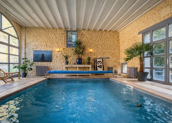 Le Manoir De Saint-ouen Avec Piscine Chauffee Interieure Çiftlik konaklama *